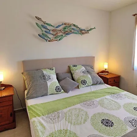 Mit Grossem Privatpool Und Herrlichem Meerblick Mit 4 Schlafzimmern Fuer Bis Zu 8 Personen 別荘